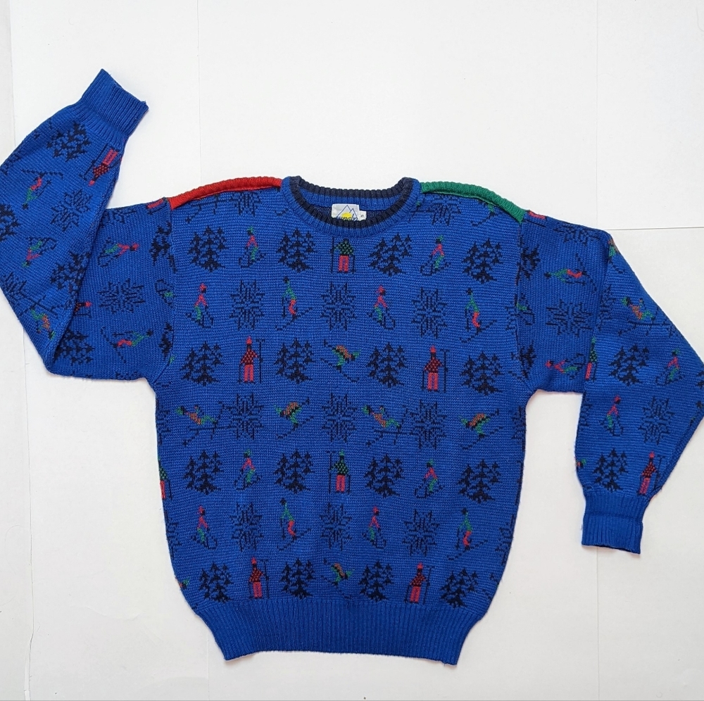 Sweater with skier pattern